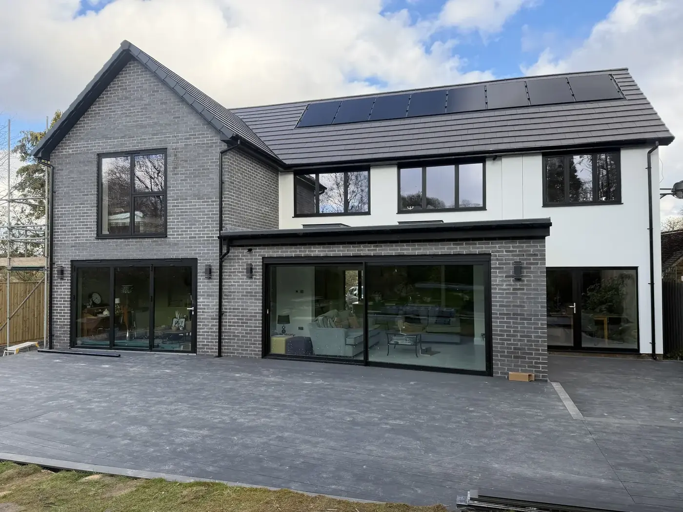 Completed Ecorend Marble White silicone render Sandygate Sheffield by P&R Solutions